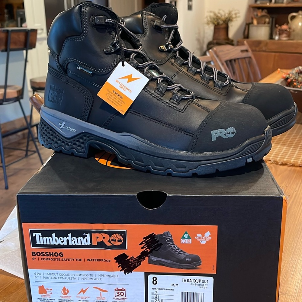 Timberland Bosshog 6” composite safety toe waterproof work boot. Men’s size 8.